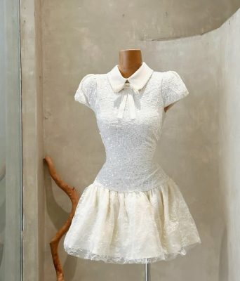 Váy ngắn ôm dáng