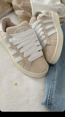 Giày Sneaker Nữ Dễ Phối Đồ Cho Mọi Phong Cách