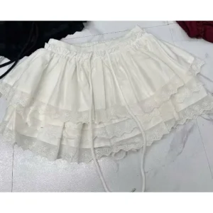 Chân váy ngắn dáng xòe
